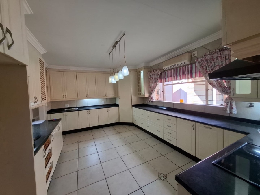 4 Bedroom Property for Sale in Safari Gardens North West